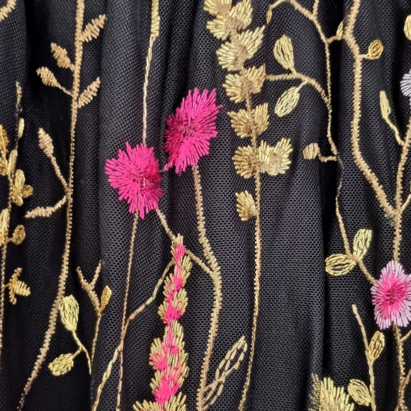 NwoT Susan Graver embroidered floral skirt - Picture 2 of 11